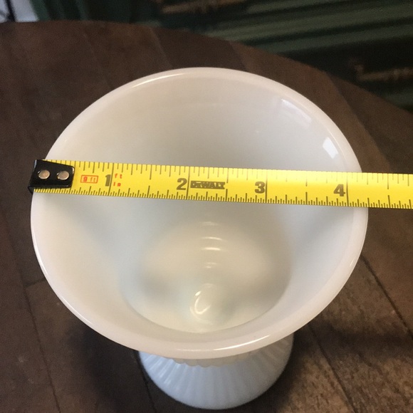 VINTAGE Milk Glass Vase Goblet - Picture 7 of 8